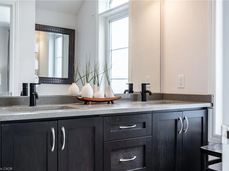 70 Borers Creek Circle, Hamilton, ON, L8B 1W3 - 24