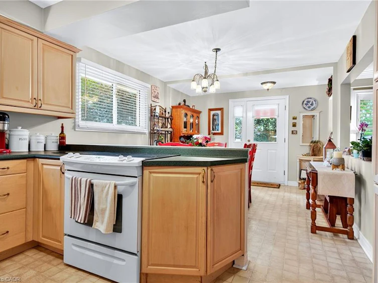 593 Braemore Road, Burlington, ON, L7N 3E4 - 14