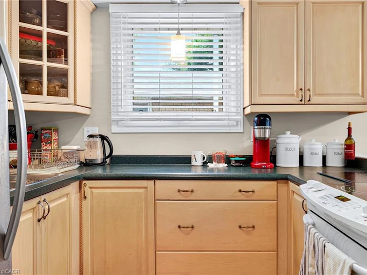 593 Braemore Road, Burlington, ON, L7N 3E4 - 13