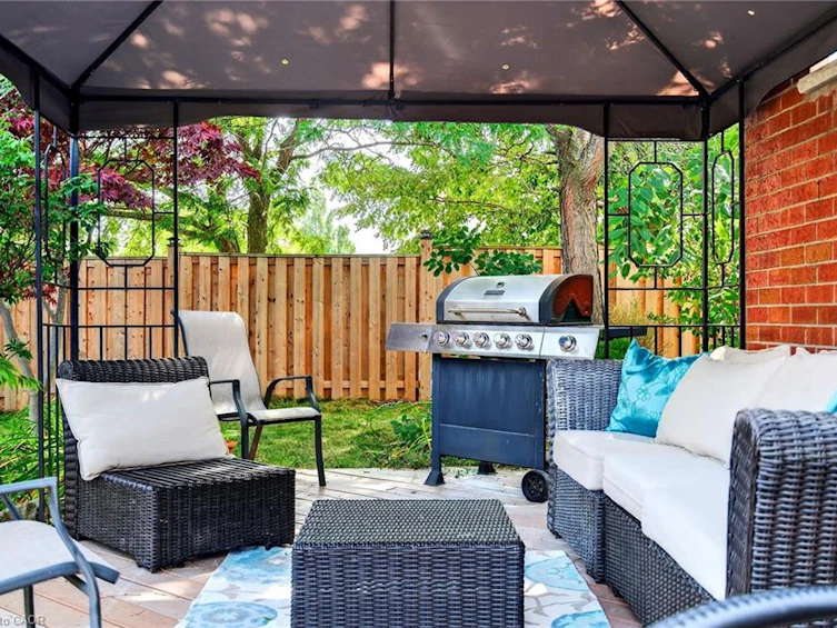 2 Newell Court, Hamilton, ON, L9H 7N3 - 34
