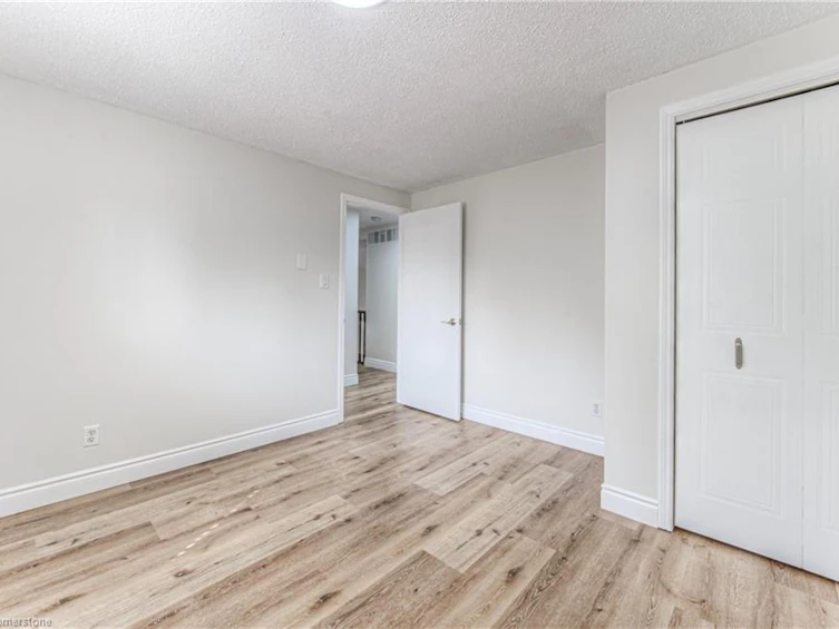 582 Drummerhill Crescent, Waterloo, ON, N2T 1G4 - 28