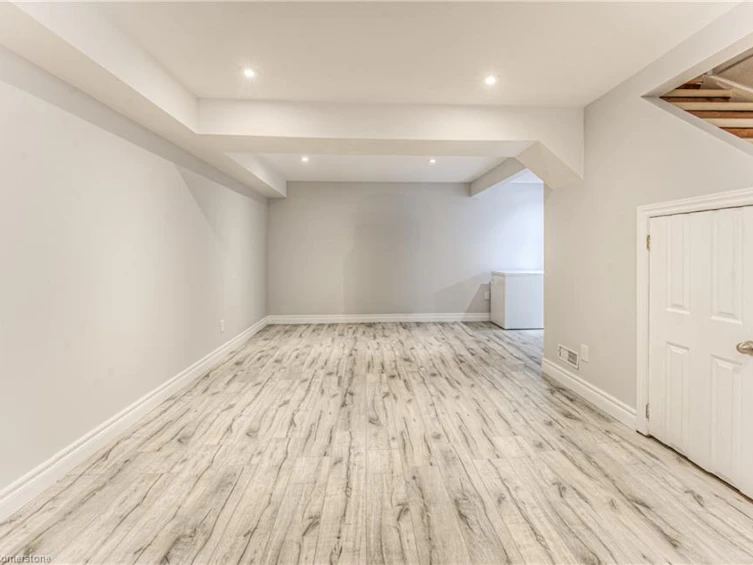 582 Drummerhill Crescent, Waterloo, ON, N2T 1G4 - 34