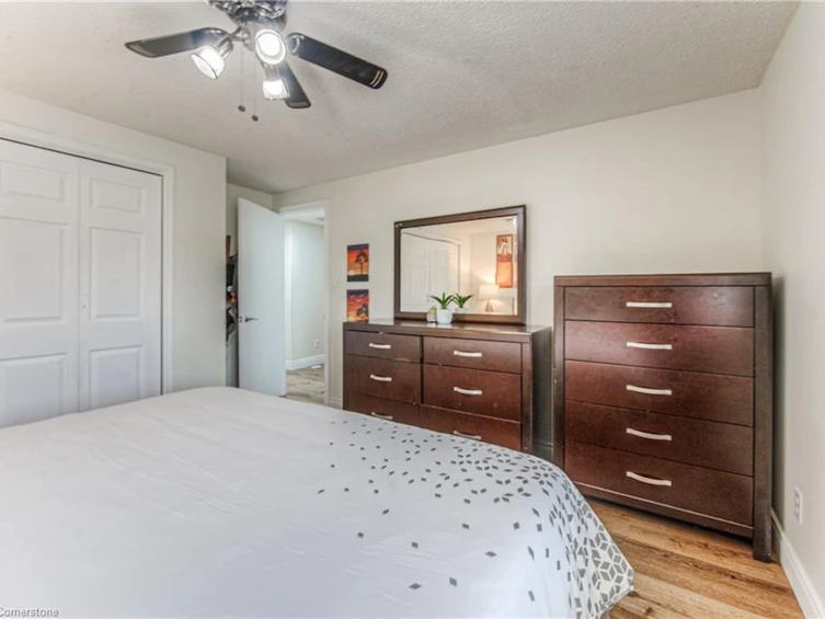 582 Drummerhill Crescent, Waterloo, ON, N2T 1G4 - 23