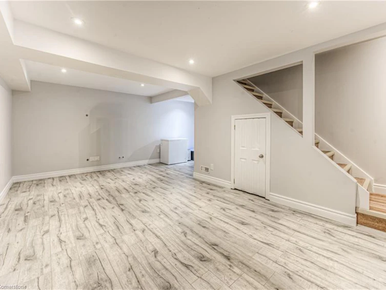 582 Drummerhill Crescent, Waterloo, ON, N2T 1G4 - 33