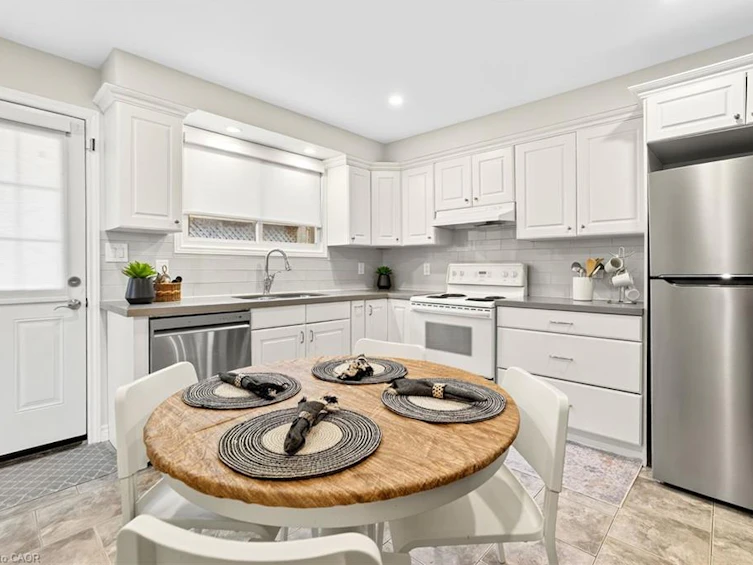 198 San Pedro Drive, Hamilton, ON, L9C 2E1 - 12