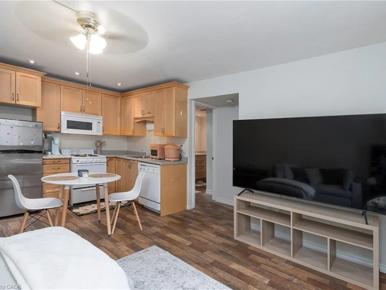 14-1759 King Street E, Hamilton, ON, L8K 1V6 - 4
