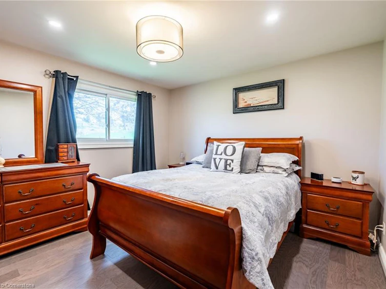 258 Oakhill Drive, Brant, ON, N3T 5L7 - 16