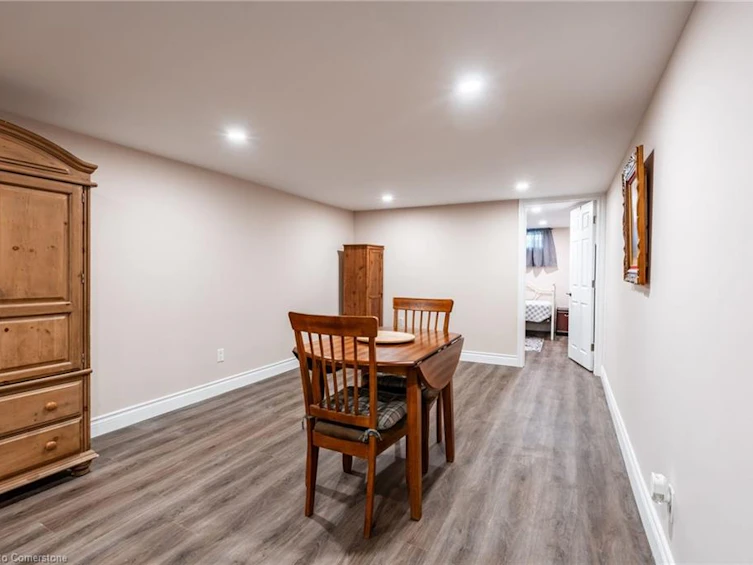 258 Oakhill Drive, Brant, ON, N3T 5L7 - 33