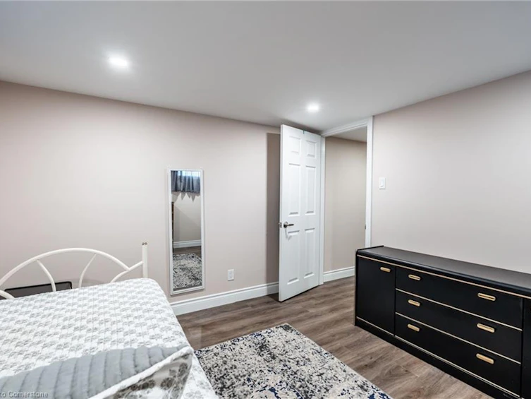 258 Oakhill Drive, Brant, ON, N3T 5L7 - 37