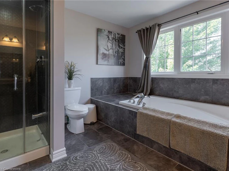 6325 St. Michael Avenue, Niagara Falls, ON, L2H 0C7 - 20
