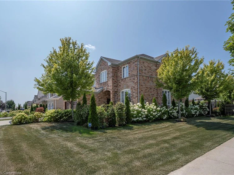 6325 St. Michael Avenue, Niagara Falls, ON, L2H 0C7 - 36