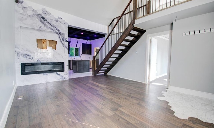 85 East 37th Street