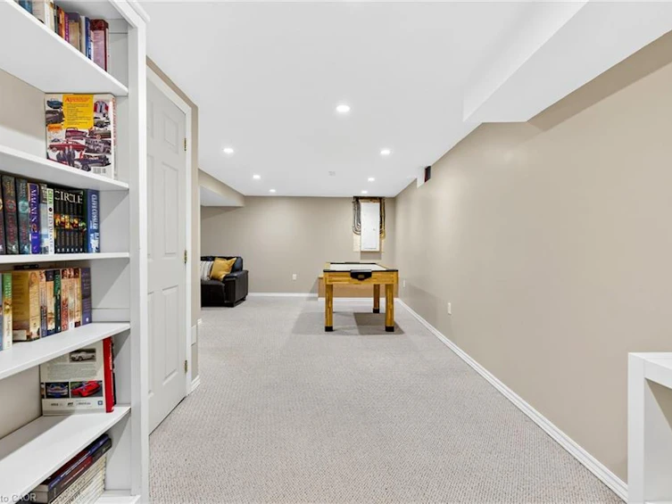 6 Chudleigh Street, Hamilton, ON, L9H 7E4 - 32
