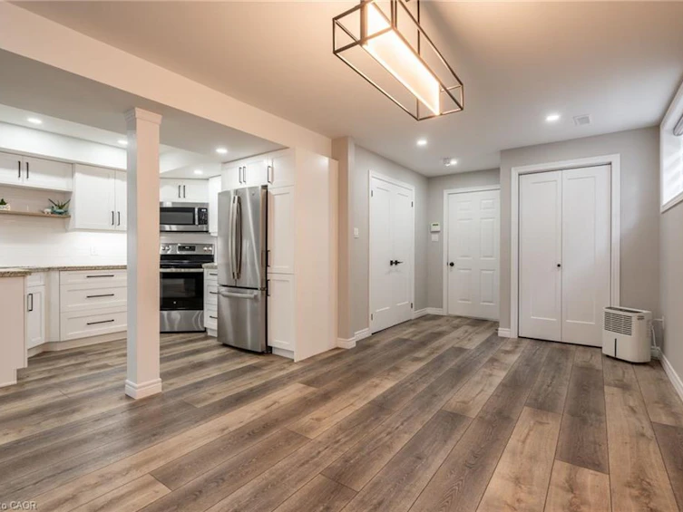 979 Garden Lane, Hamilton, ON, L8B 1P2 - 32