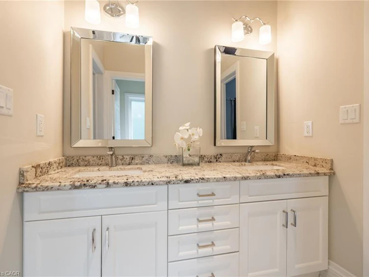 979 Garden Lane, Hamilton, ON, L8B 1P2 - 16
