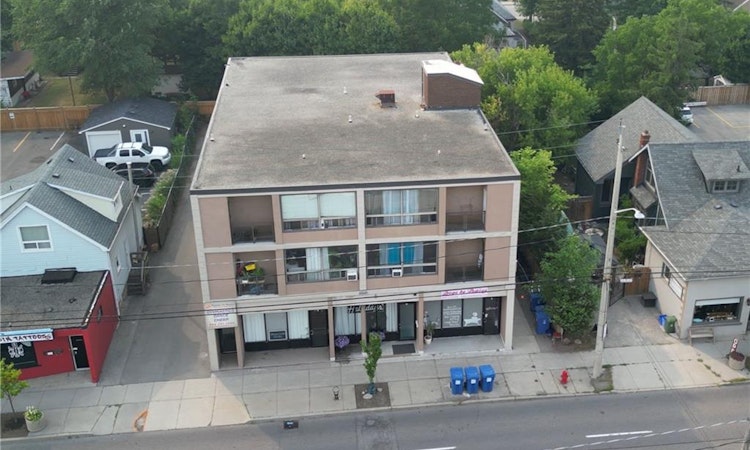 600 Upper Wellington Street