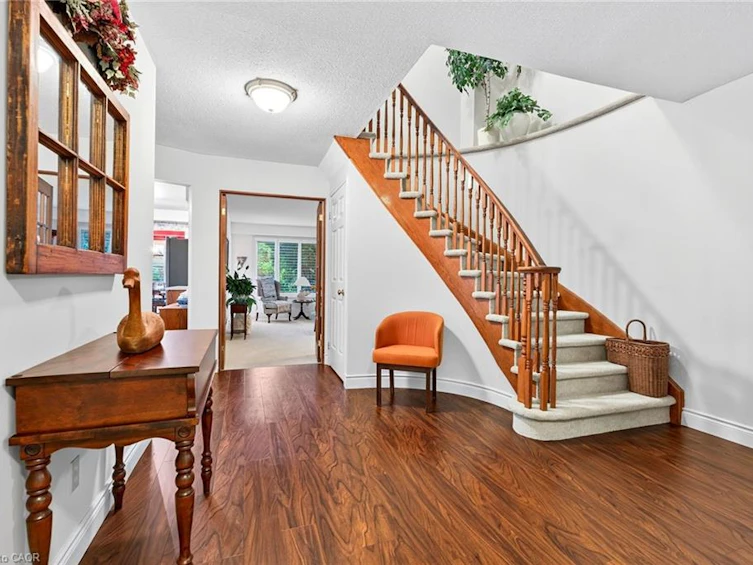 506 Deerhurst Drive, Burlington, ON, L7L 5S8 - 6