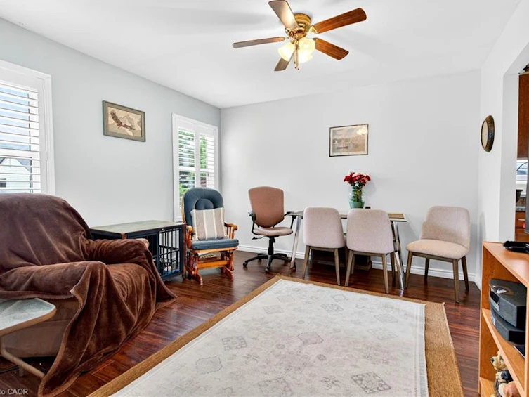 15 Donald Avenue, Hamilton, ON, L9H 1E9 - 6