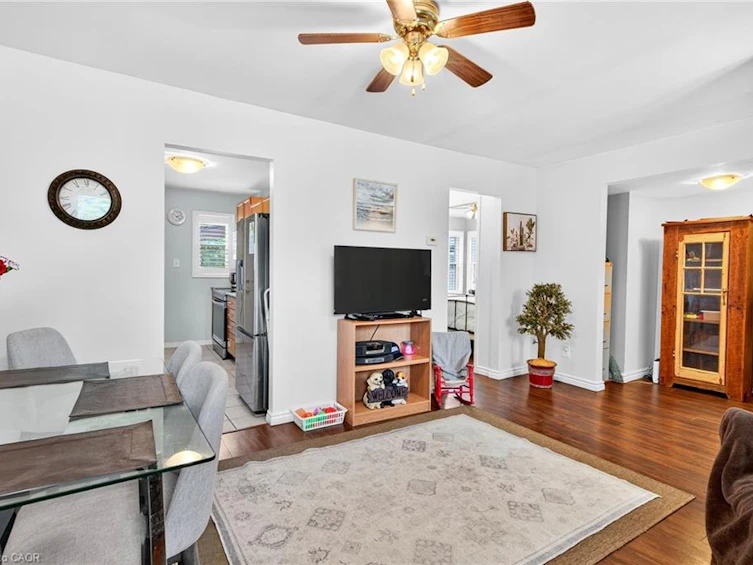 15 Donald Avenue, Hamilton, ON, L9H 1E9 - 8