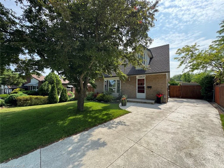 1343 Janina Boulevard, Burlington, ON, L7P 1K5 - 2