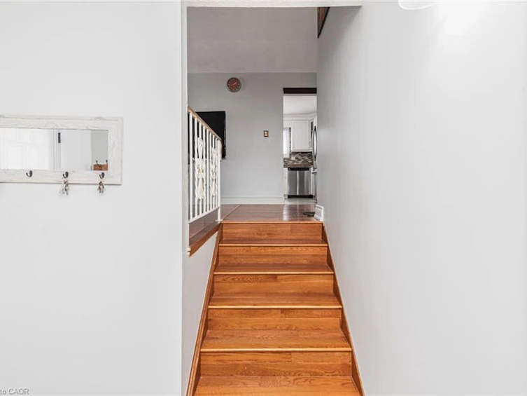 102 Quaker Crescent, Hamilton, ON, L8W 1H7 - 6