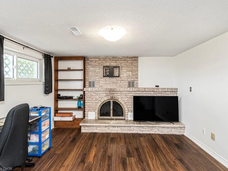 102 Quaker Crescent, Hamilton, ON, L8W 1H7 - 20