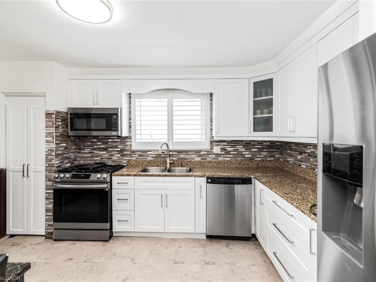 102 Quaker Crescent, Hamilton, ON, L8W 1H7 - 14