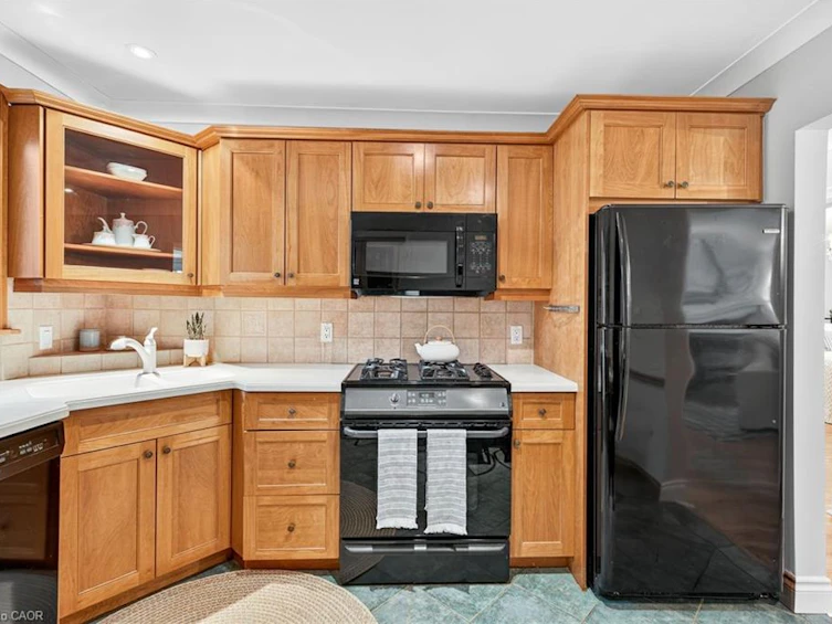 16 Parkview Row, Hamilton, ON, L9H 2R9 - 16