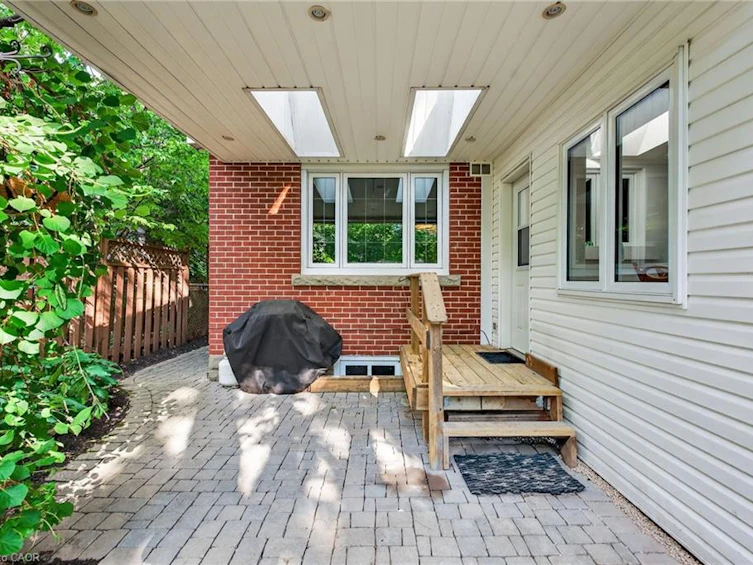16 Parkview Row, Hamilton, ON, L9H 2R9 - 38