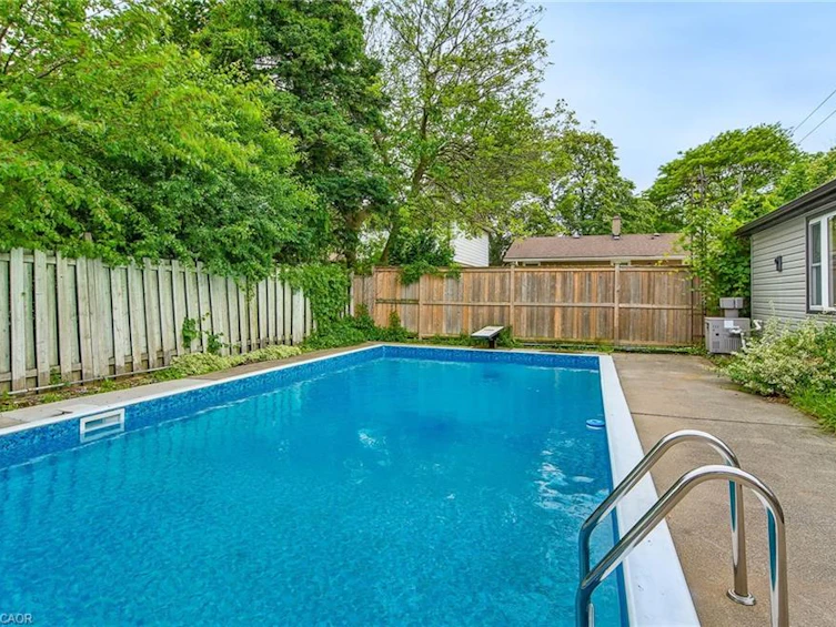 50 Sandalwood Avenue, Hamilton, ON, L8T 2E3 - 34