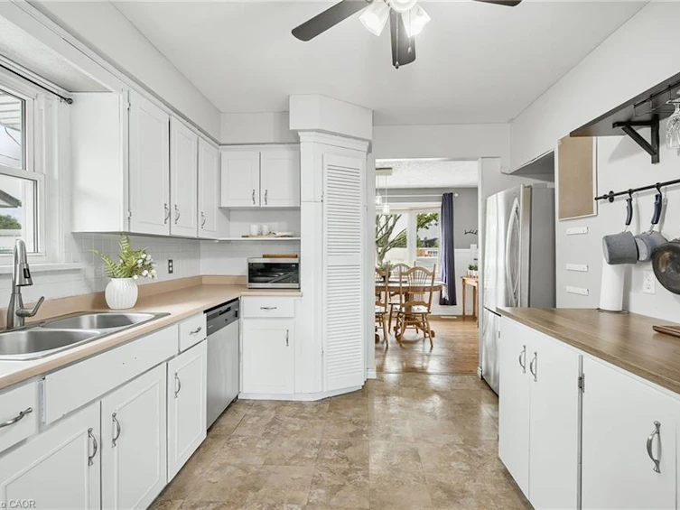 50 Sandalwood Avenue, Hamilton, ON, L8T 2E3 - 11