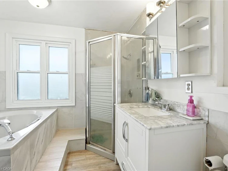 5 Mazza Avenue, Hamilton, ON, L9H 5E2 - 28