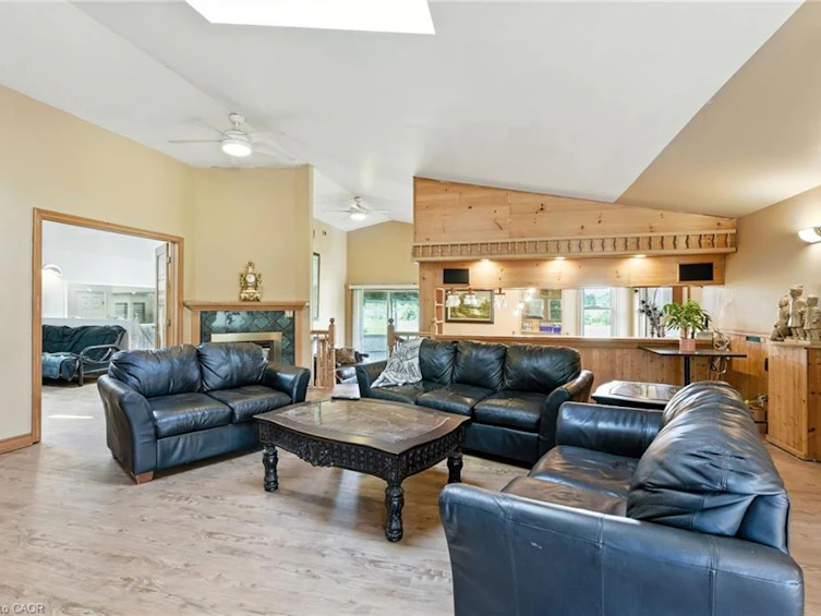 5 Mazza Avenue, Hamilton, ON, L9H 5E2 - 35