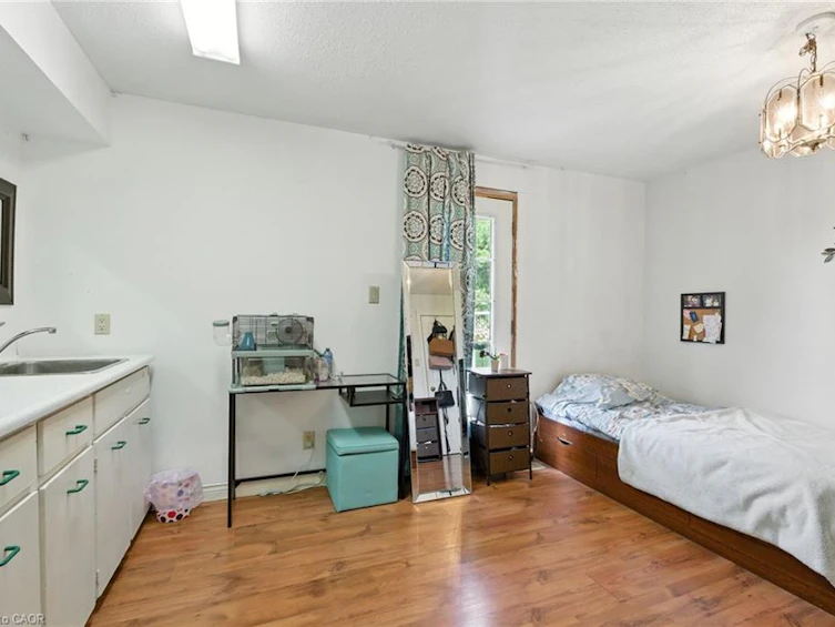5 Mazza Avenue, Hamilton, ON, L9H 5E2 - 26