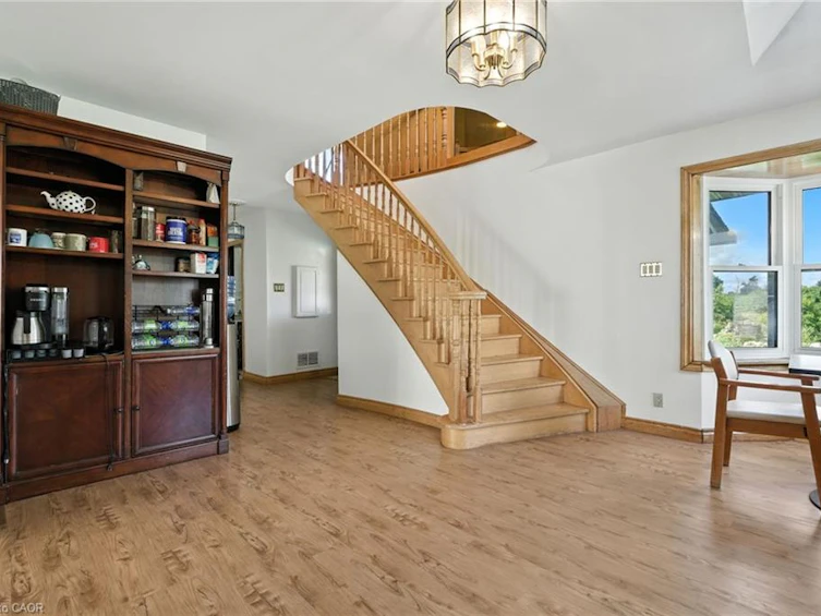 5 Mazza Avenue, Hamilton, ON, L9H 5E2 - 14