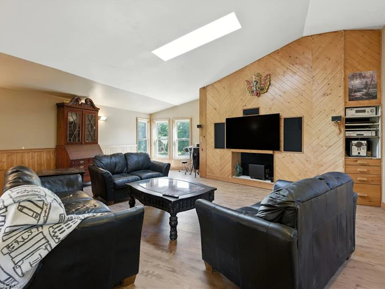5 Mazza Avenue, Hamilton, ON, L9H 5E2 - 33
