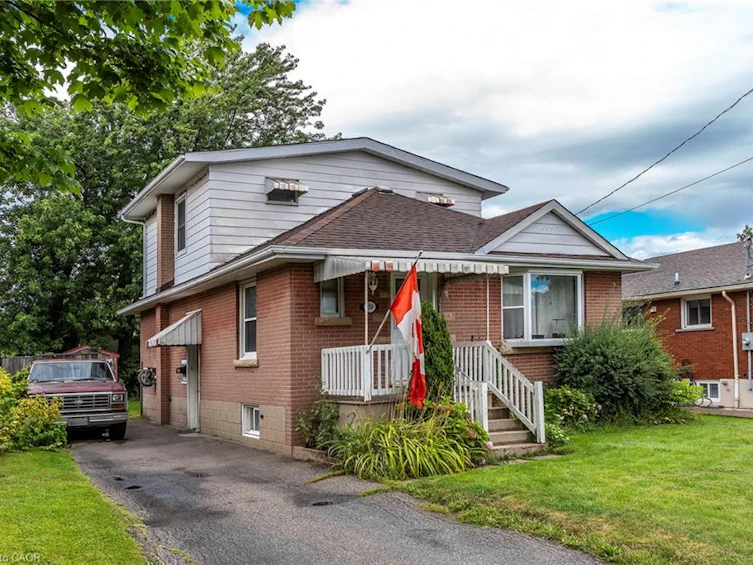 330 East 15th Street, Hamilton, ON, L9A 4G5 - 2