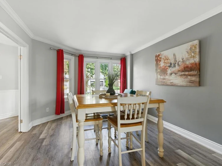 580 Deerhurst Drive, Burlington, ON, L7L 5W4 - 9