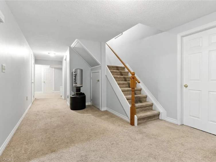 580 Deerhurst Drive, Burlington, ON, L7L 5W4 - 28