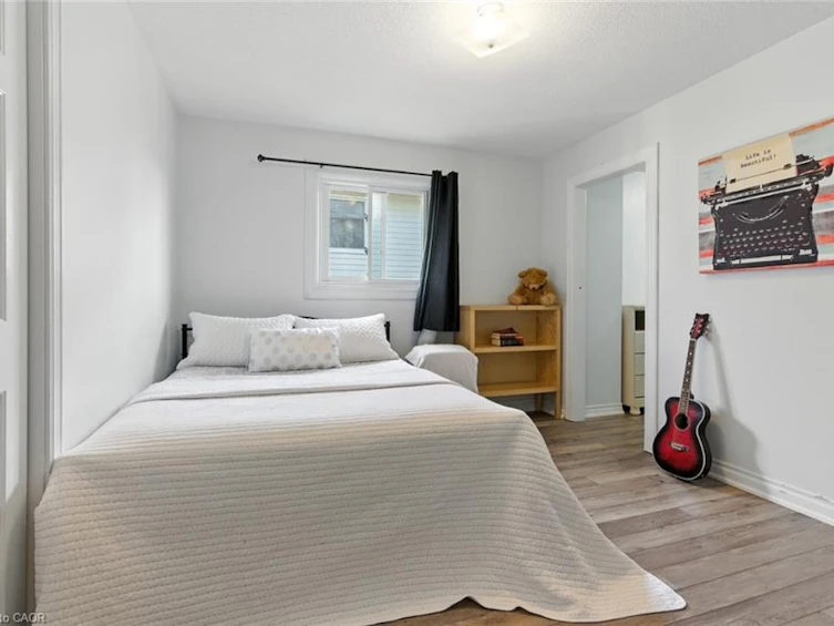 580 Deerhurst Drive, Burlington, ON, L7L 5W4 - 18