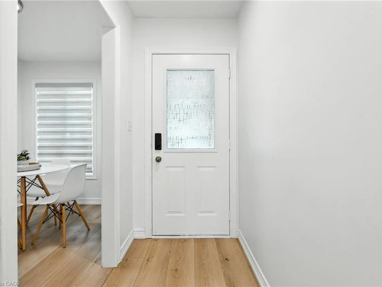 4-2252 Walkers Line, Burlington, ON, L7M 3Y8 - 3