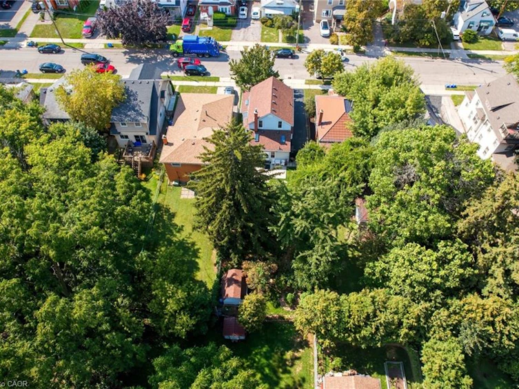 33 Broadway Avenue, Hamilton, ON, L8S 2V6 - 39