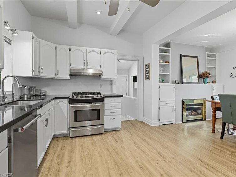 33 Broadway Avenue, Hamilton, ON, L8S 2V6 - 18