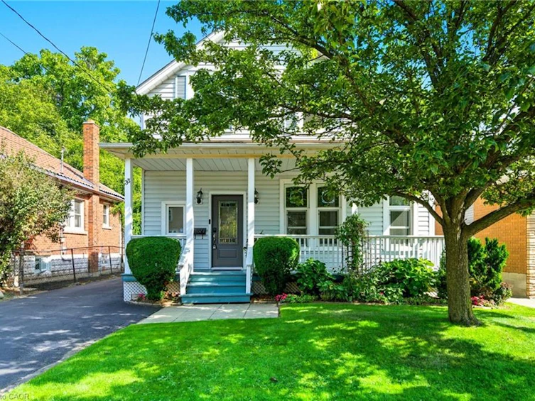 33 Broadway Avenue, Hamilton, ON, L8S 2V6 - 2