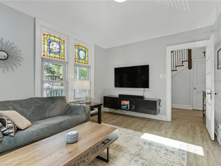 33 Broadway Avenue, Hamilton, ON, L8S 2V6 - 10