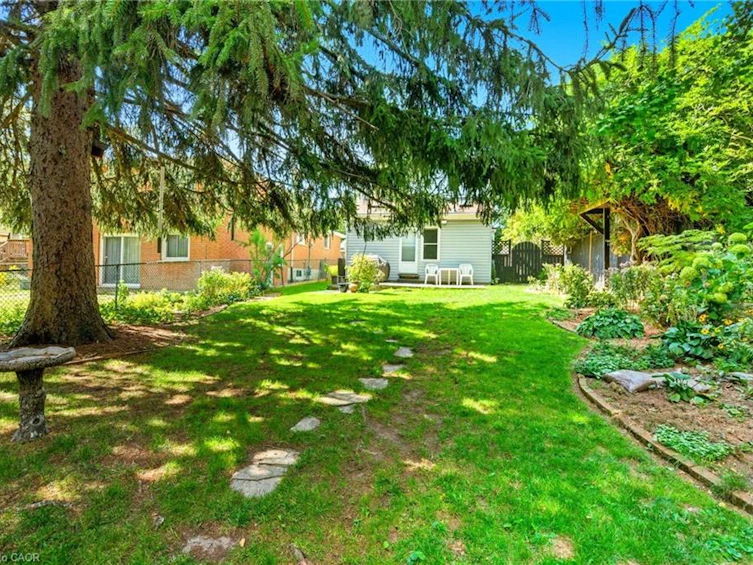 33 Broadway Avenue, Hamilton, ON, L8S 2V6 - 38