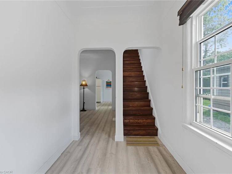 157 East 5th Street, Hamilton, ON, L9A 2Z7 - 5