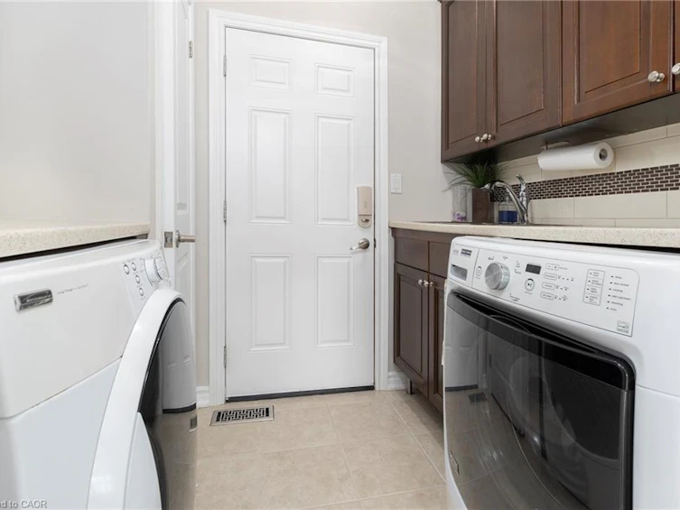93 Aberfoyle Mill Crescent, Puslinch, ON, N1H 6H9 - 15