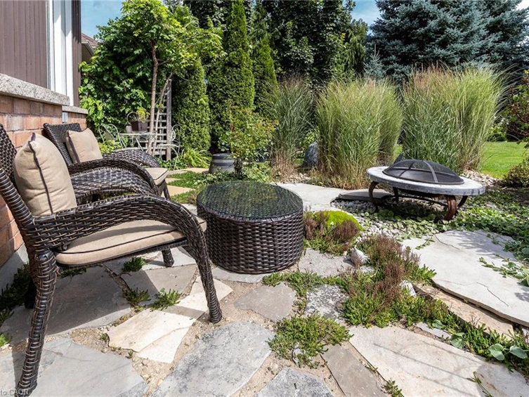 93 Aberfoyle Mill Crescent, Puslinch, ON, N1H 6H9 - 25