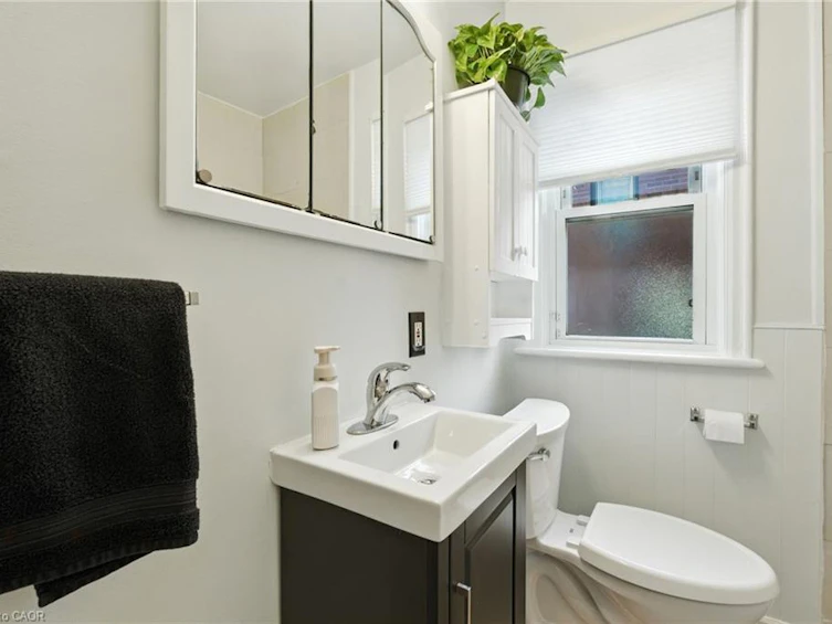 261 East 14th Street, Hamilton, ON, L9A 4B8 - 23